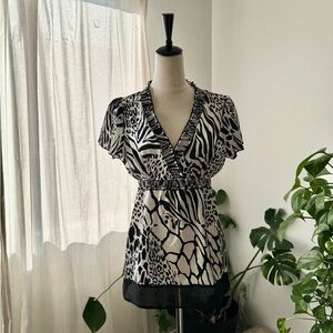 Vintage y2k Black and White V Neck Animal Print Tunic Top